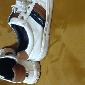 Nautica sneakers sz.10.5, look GREAT
